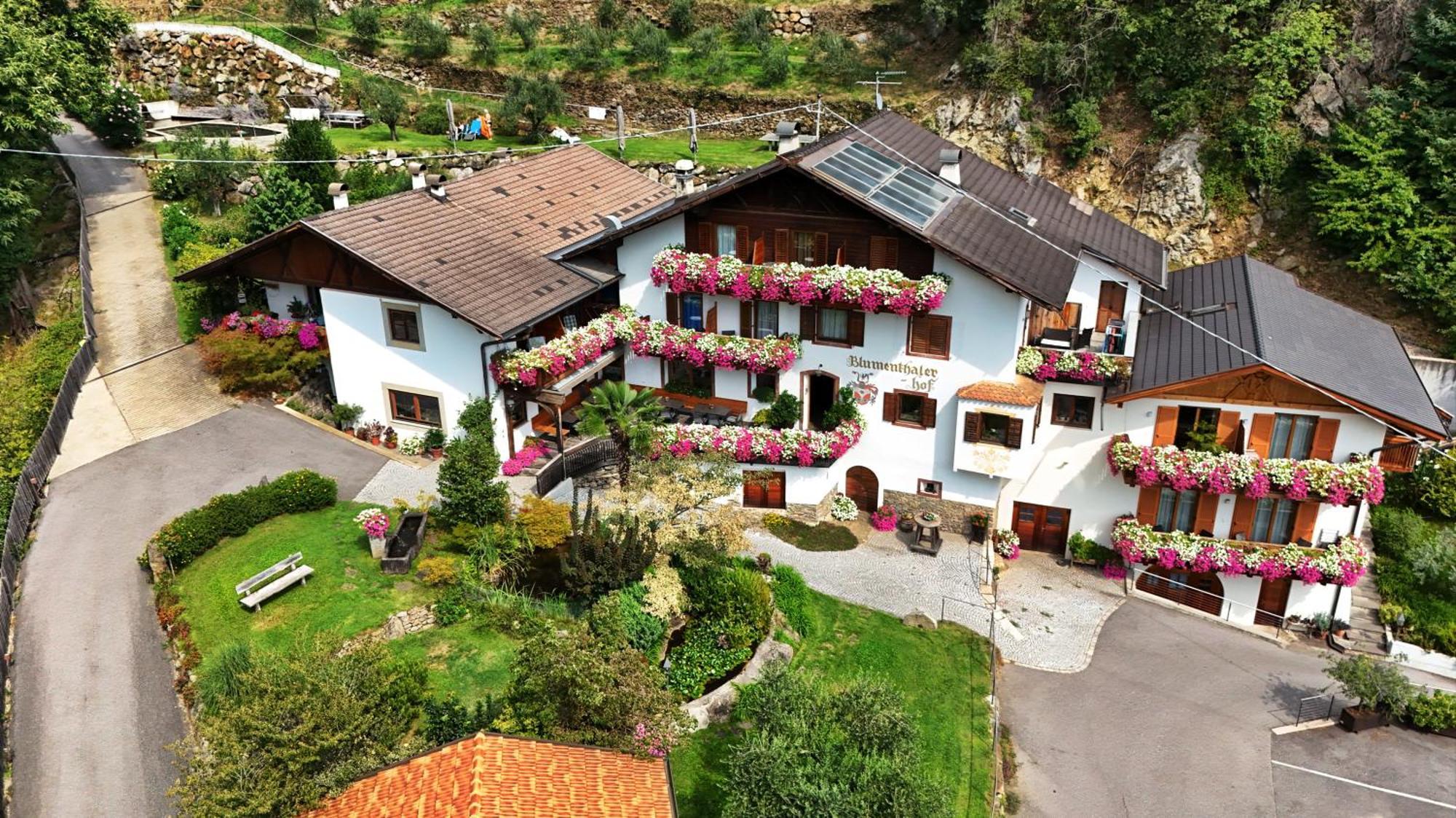 Residence Blumenthalerhof Lagundo Exterior photo
